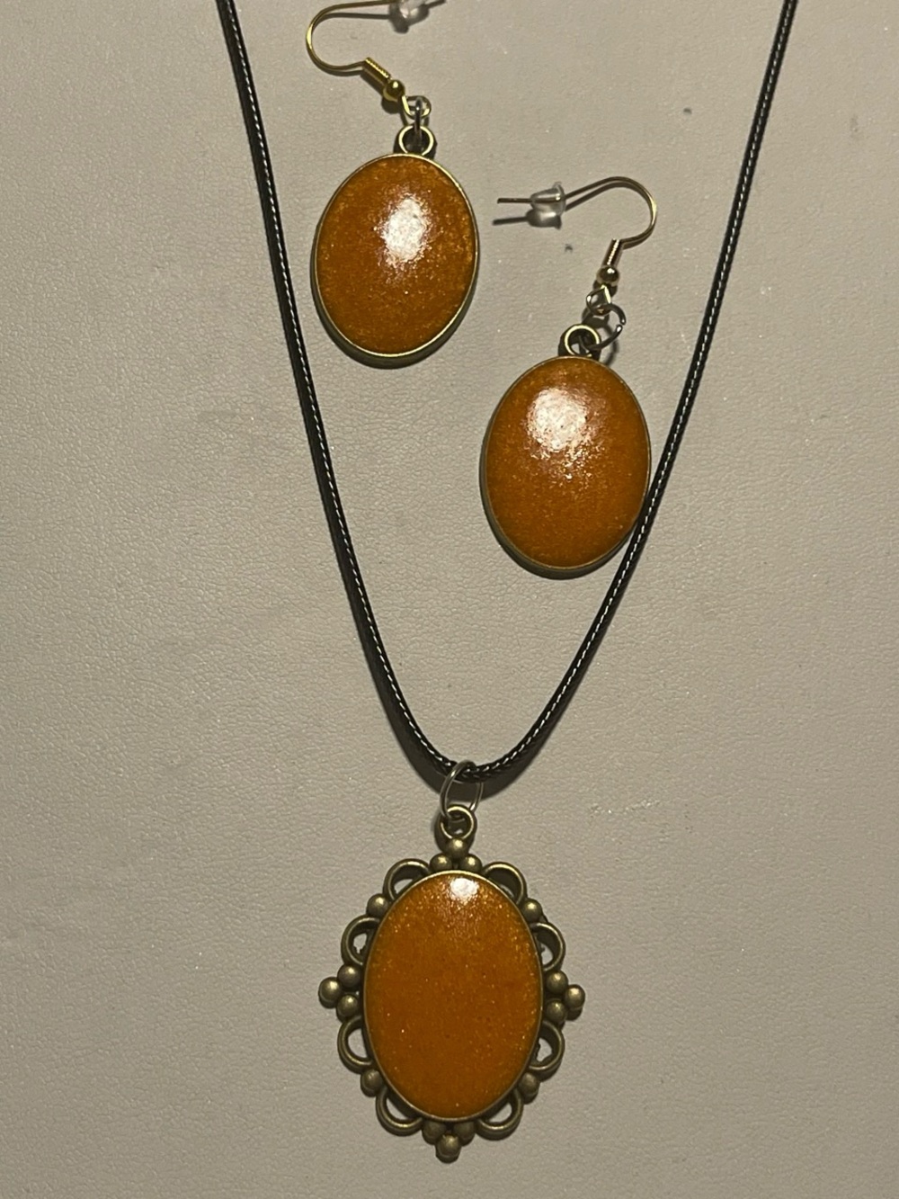 Gold-Tone Orange Oval Pendant Necklace & Earrings Set